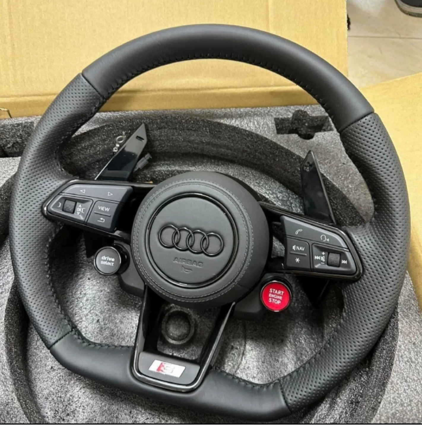 Kompatibles Audi Lenkrad R8 Style – Schwarz Leder – A3 A4 A5 A6 Q5 TT